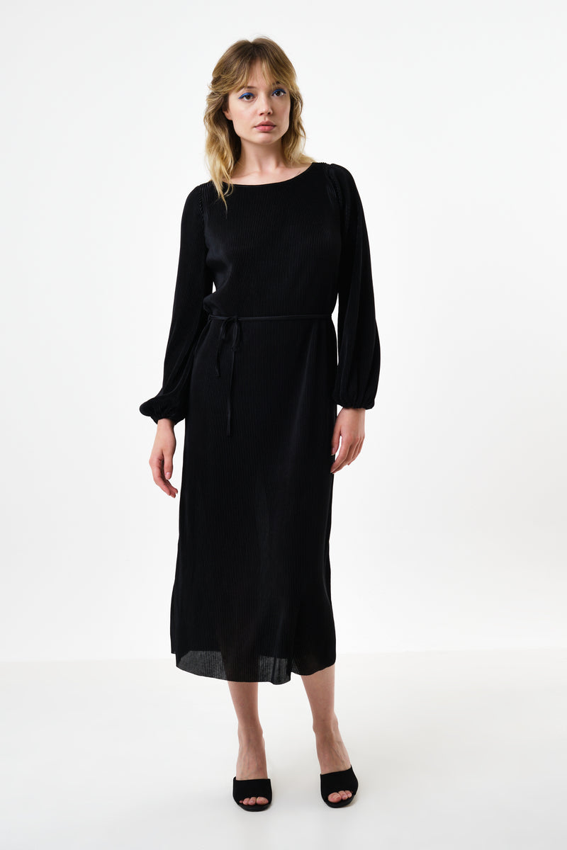 Milene Pleat Long Sleeve Midi Dress - Black - Front