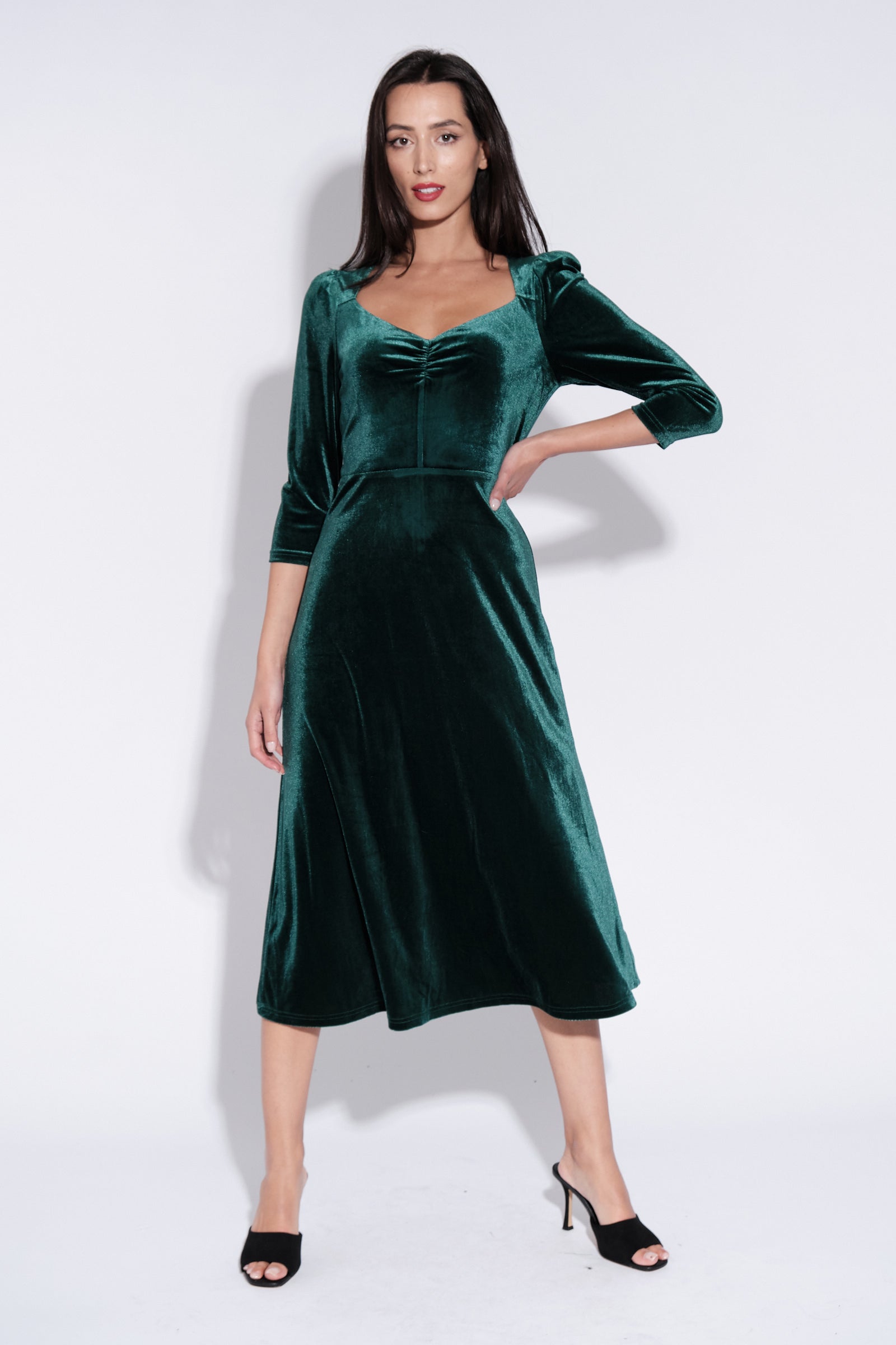Green velvet midi clearance dress