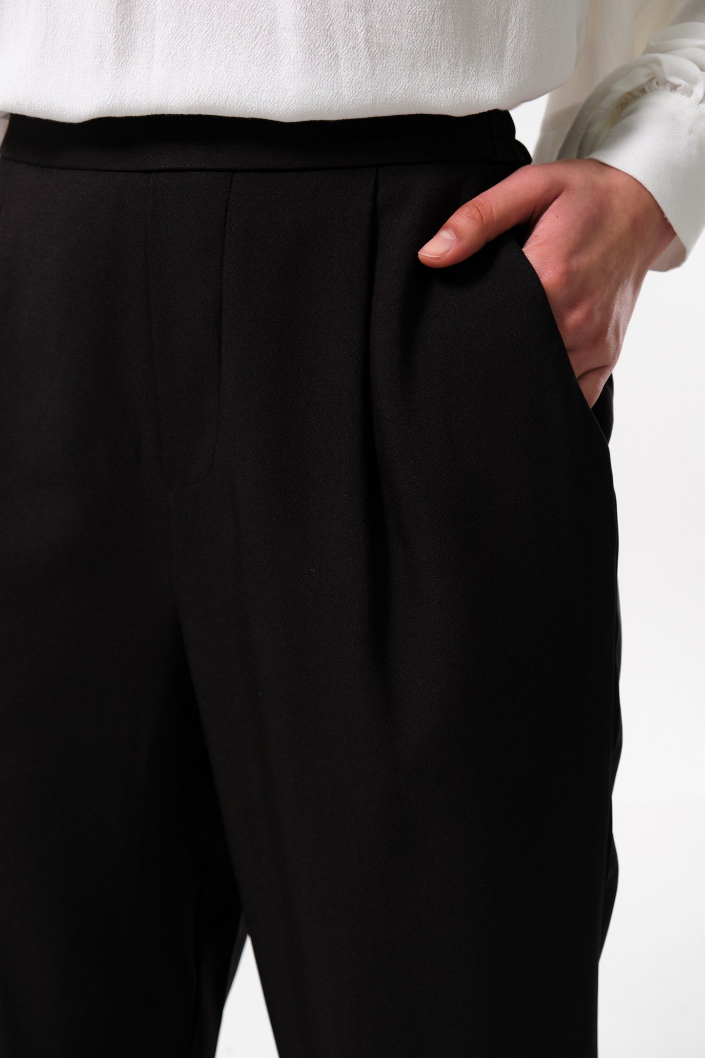 Bayeux Sustainable Satin Back Crepe Trouser - Black