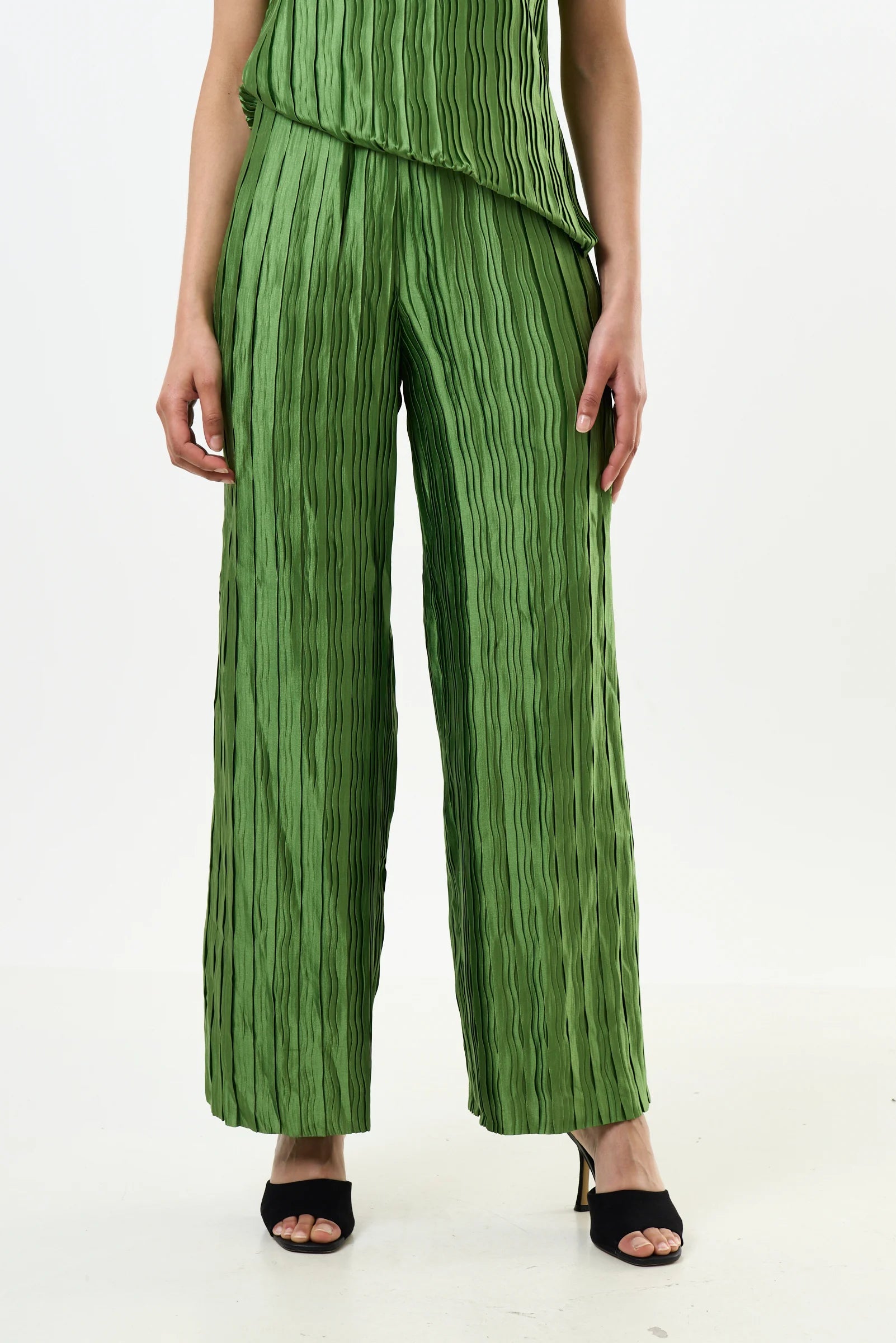 Louche Trousers for Women - Elegant & Comfortable Fits 6 CLOTHIDE PLEAT SURPRISE FERN 5 1