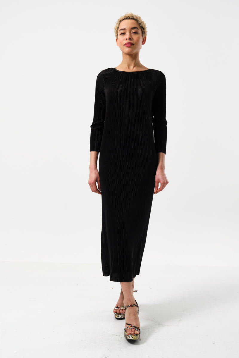 Joeva Pleated Midi Dress - Black - Front