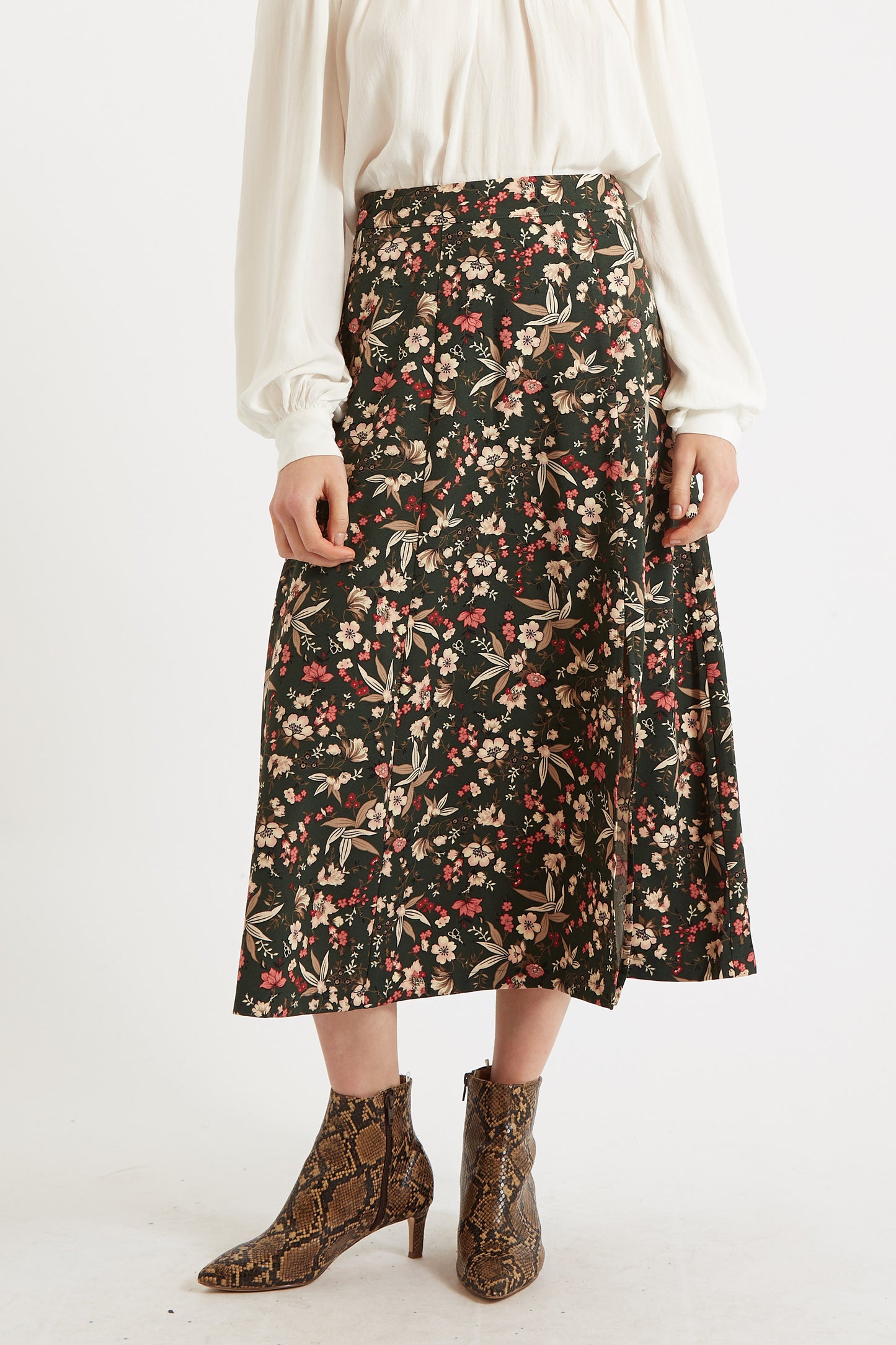 Kiyo Tapestry Print Midi Skirt