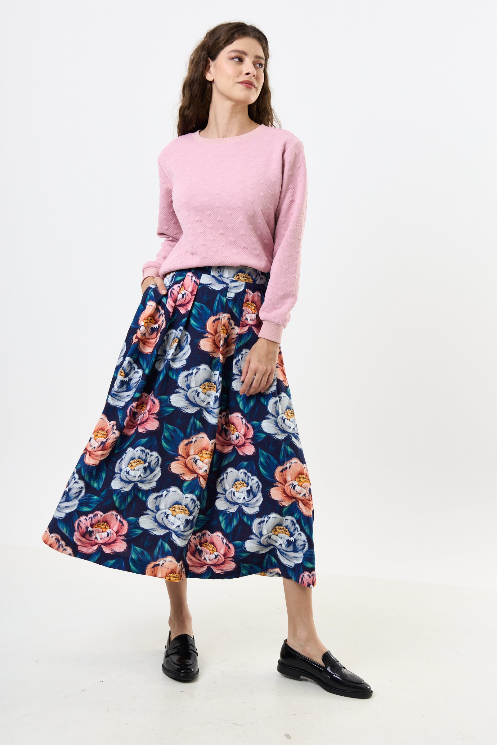 Lizea Lizea Peonies Print Pleated Midi Skirt - Navy – Louche