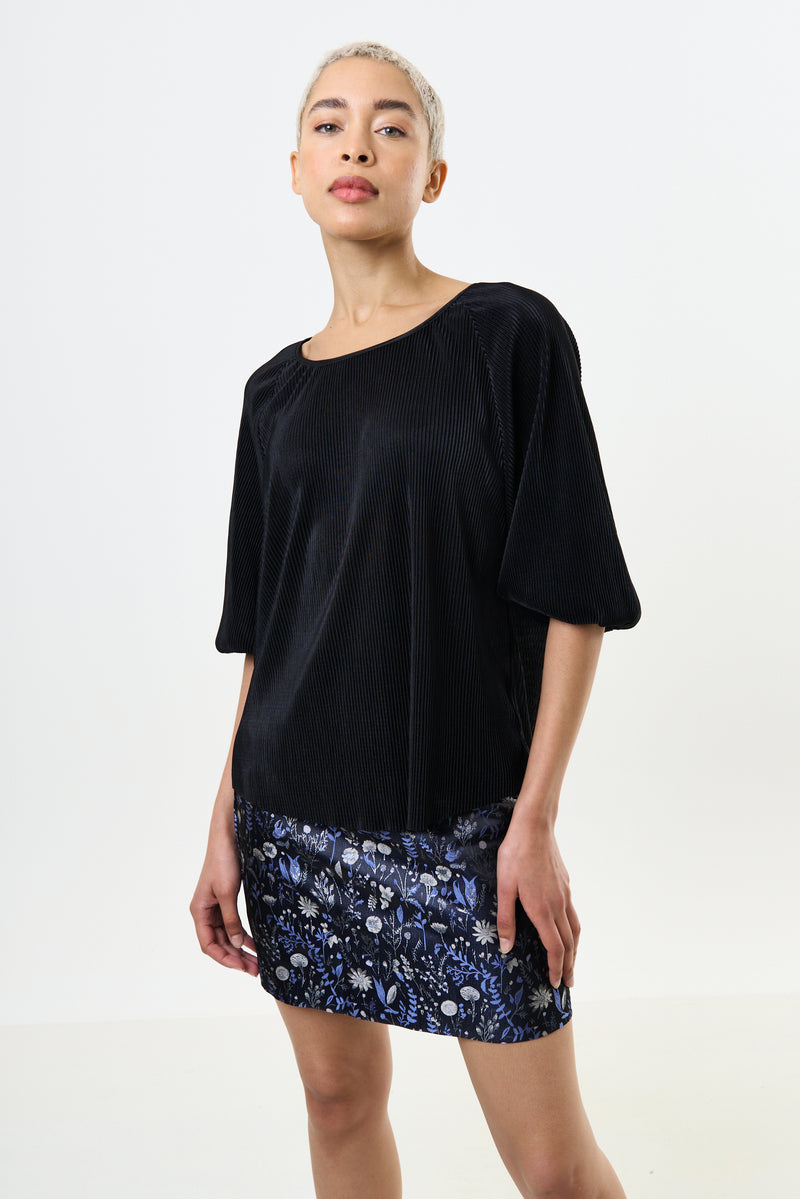 Mayanna Pleat 3/4 Sleeve Top - Black - Front