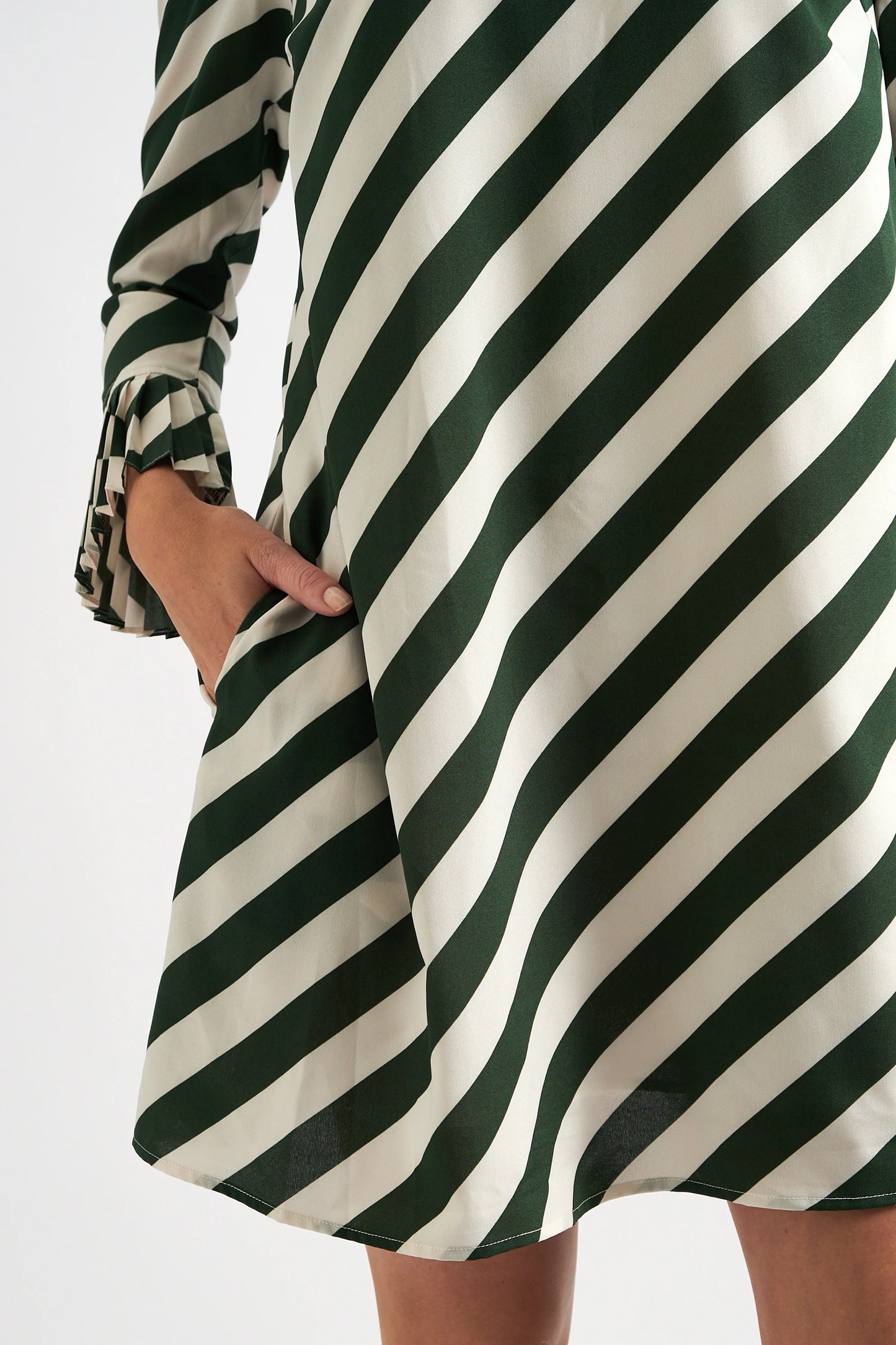 Megann Diagonal Lines Print Pleat Cuff Mini Dress - Green