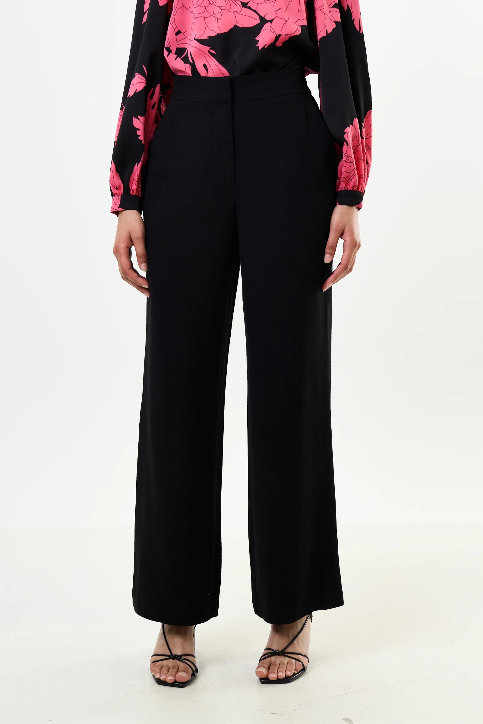 Louche Trousers for Women - Elegant & Comfortable Fits 3 TILDE LINEN MIX BLACK 5 1 66228c1f 702c 40b6 8a33 e15b7ffe96f0