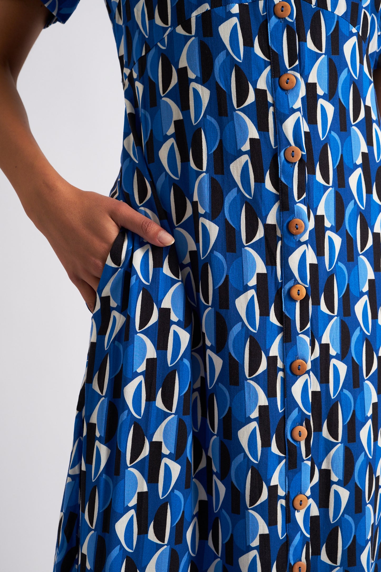 Wanda Mid Century Retro Print Midi Dress - Blue