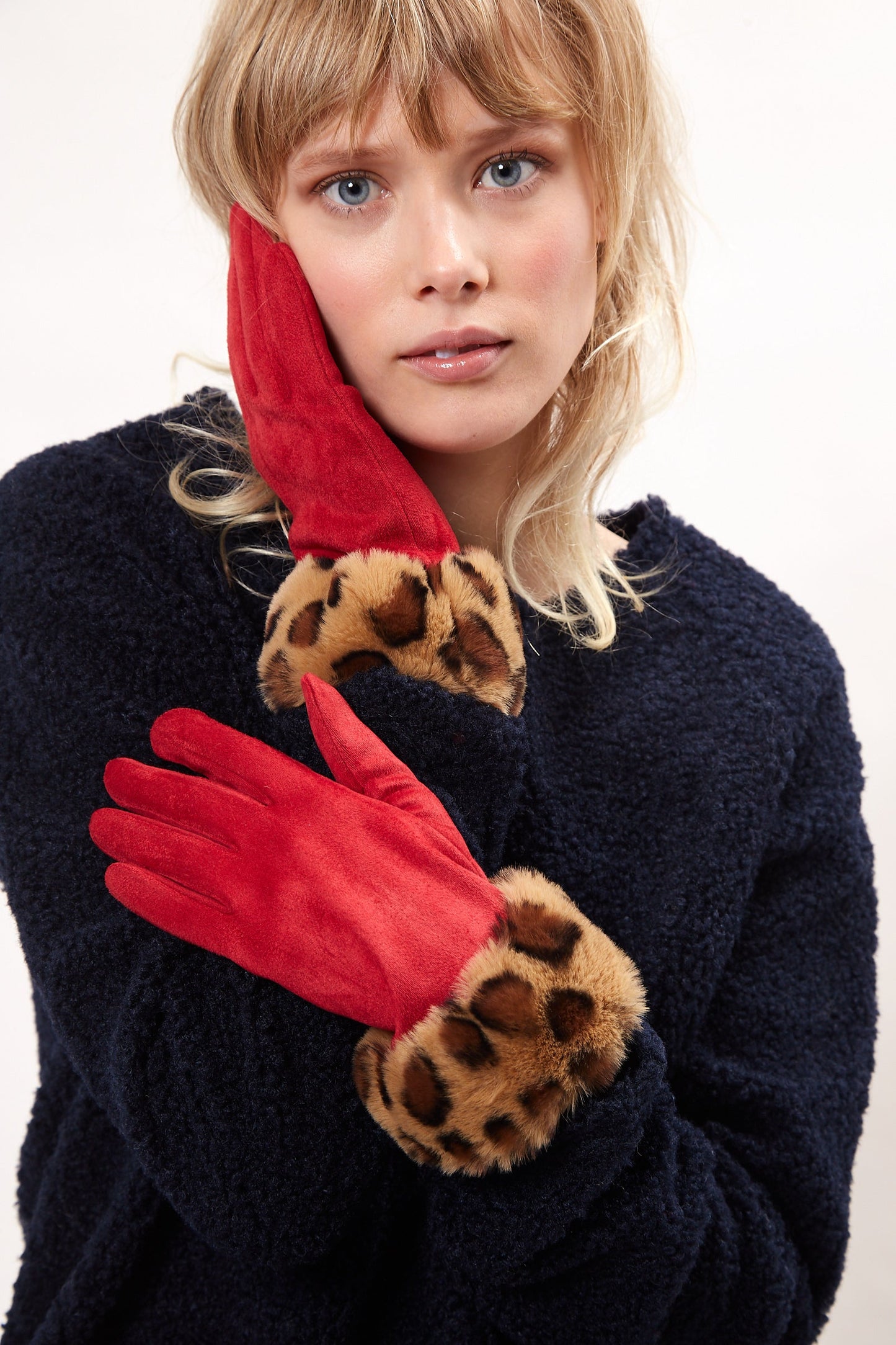 Louche Cadhla Faux Suede And Fur Cuffed Touch Screen Gloves - Red