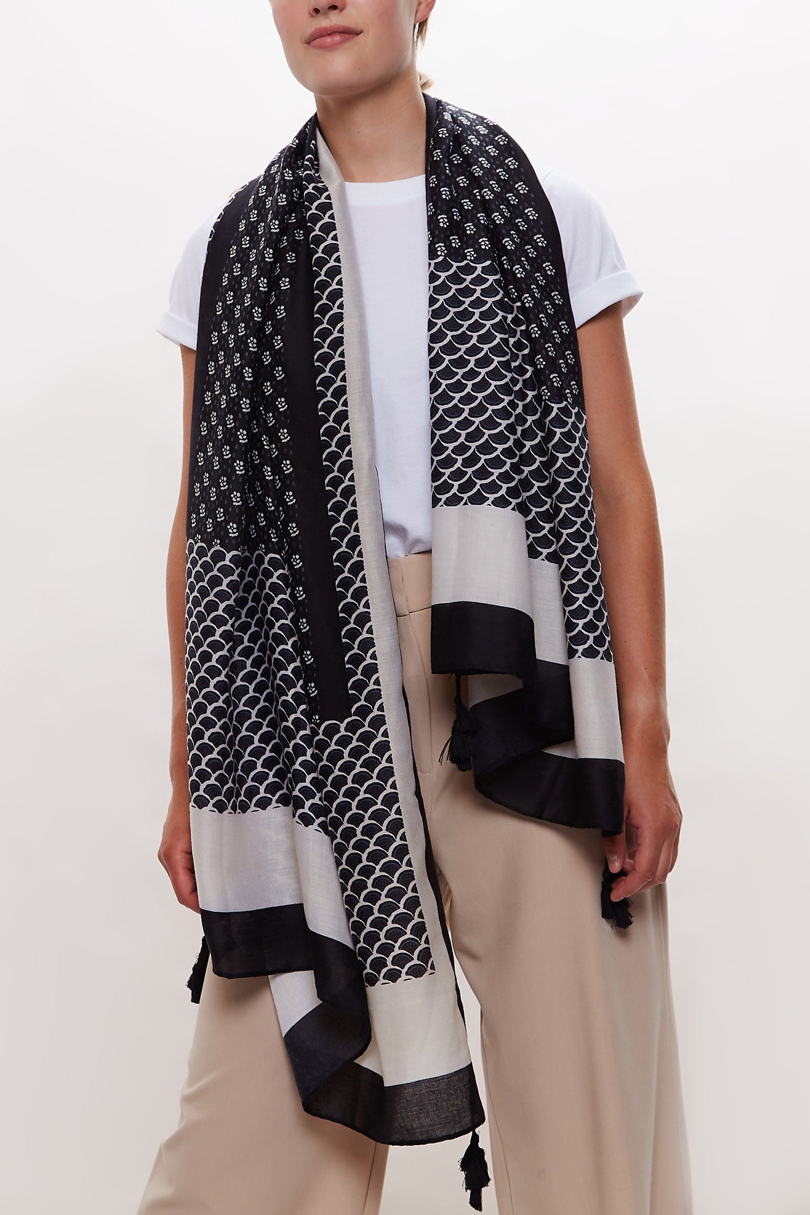 Grace Geo Printed Scarf